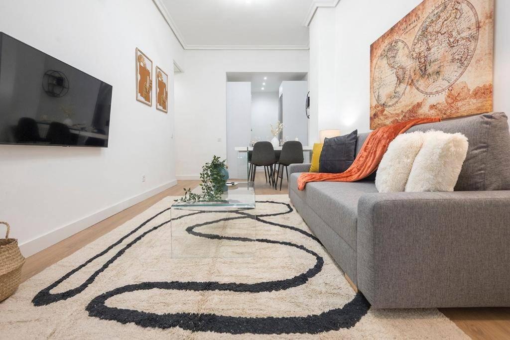 Apartamento De Lujo En Gran Via Apartment Madrid Ngoại thất bức ảnh