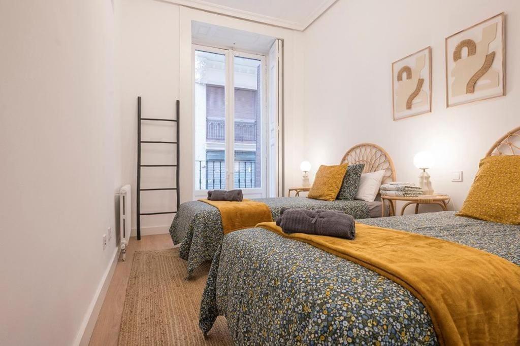 Apartamento De Lujo En Gran Via Apartment Madrid Ngoại thất bức ảnh